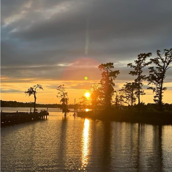 Meet your Posher, Hart Home by Chandco! - Picture 6 of 16